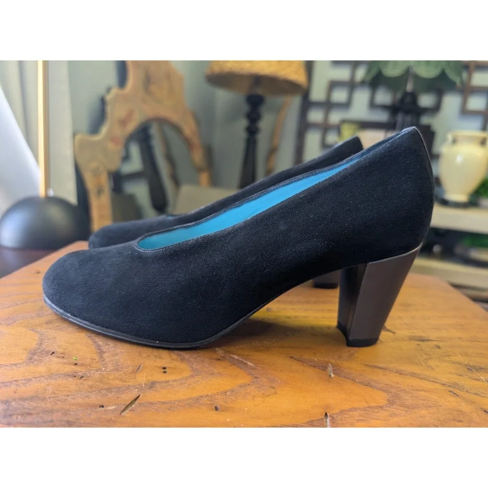 Thierry Rabotin 37 Black Suede Pump W/Metallic Heel